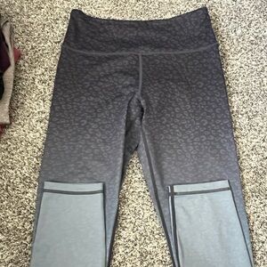 Zyia leggings
